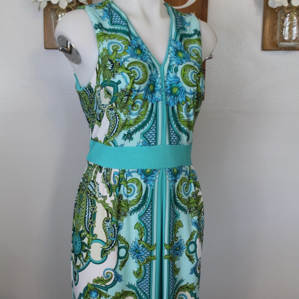 Studio One Sleeveless Dress
